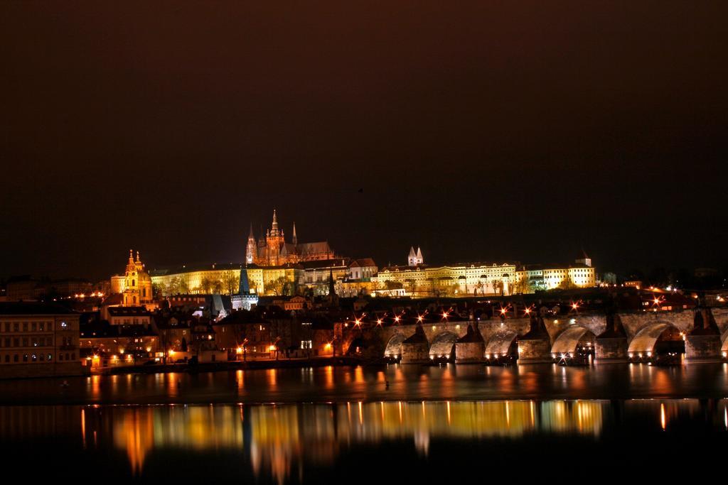 Hotel Wertheim Прага Екстериор снимка