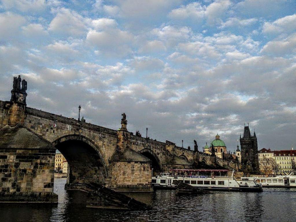 Hotel Wertheim Прага Екстериор снимка