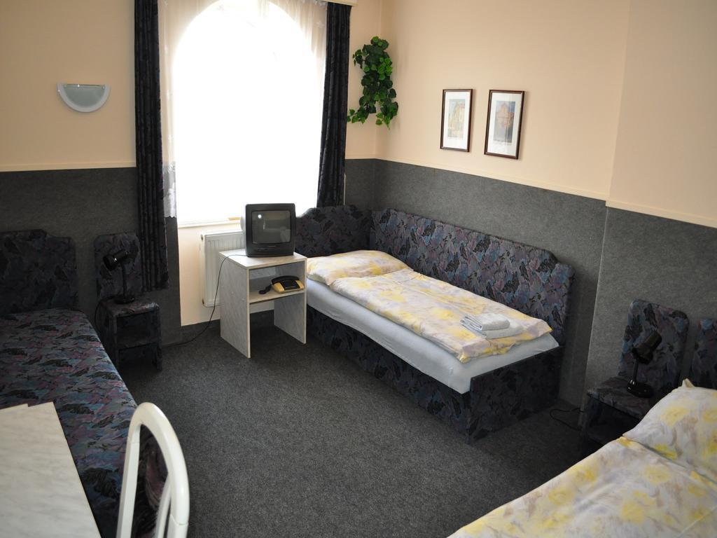 Hotel Wertheim Прага Стая снимка